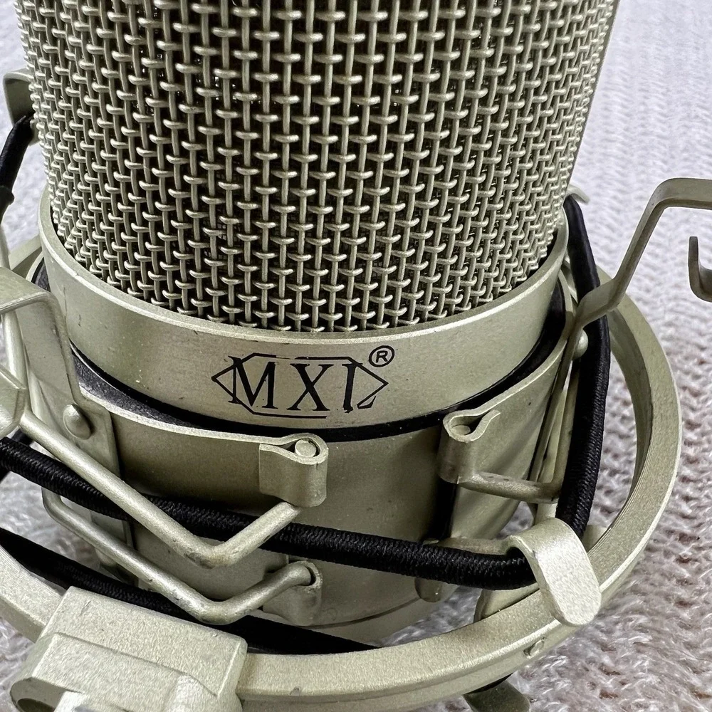MXL MXL-990 Instrument Condenser Microphone Beginner XLR‎ Connector, Champagne